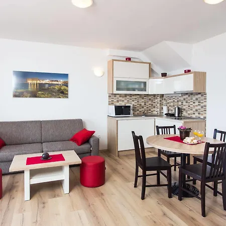 Apartment Ankora *