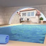 아파트먼트 안코라 아파트 *