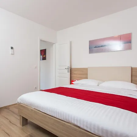 Apartment Ankora *